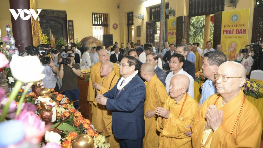 PM attends Lord Buddha’s birth commemoration in Hanoi